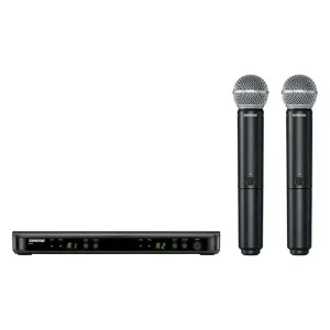 Sistema inalámbrico dual Shure BLX288/SM58-J10 con dos micrófonos de mano SM58 y receptor.