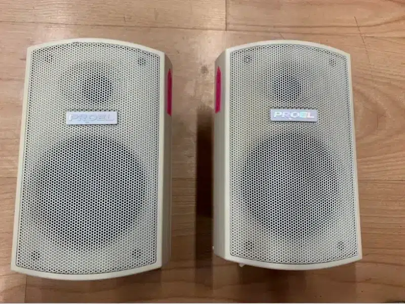 Bafle Proel XE35TW de 2 vías en color blanco