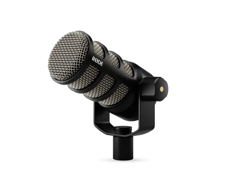 Micrófono dinámico Rode PodMic para podcasting, con montura integrada.