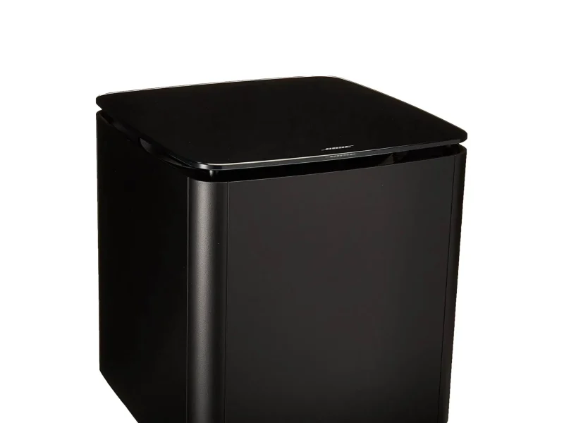 Subwoofer Bose Bass Module 700 inalámbrico en color negro, diseño premium.