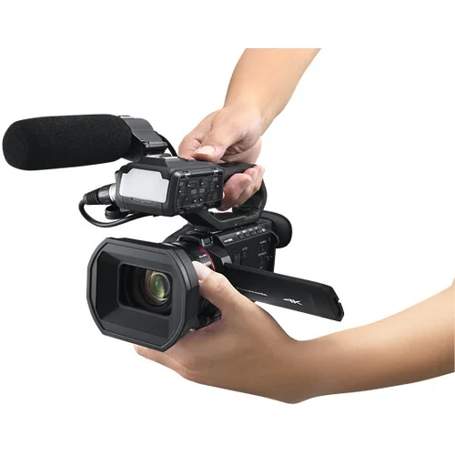PANASONIC-CX20-PROFESSIONAL-COMPACT-4K-4 PANASONIC-CX20-PROFESSIONAL-COMPACT-4K-